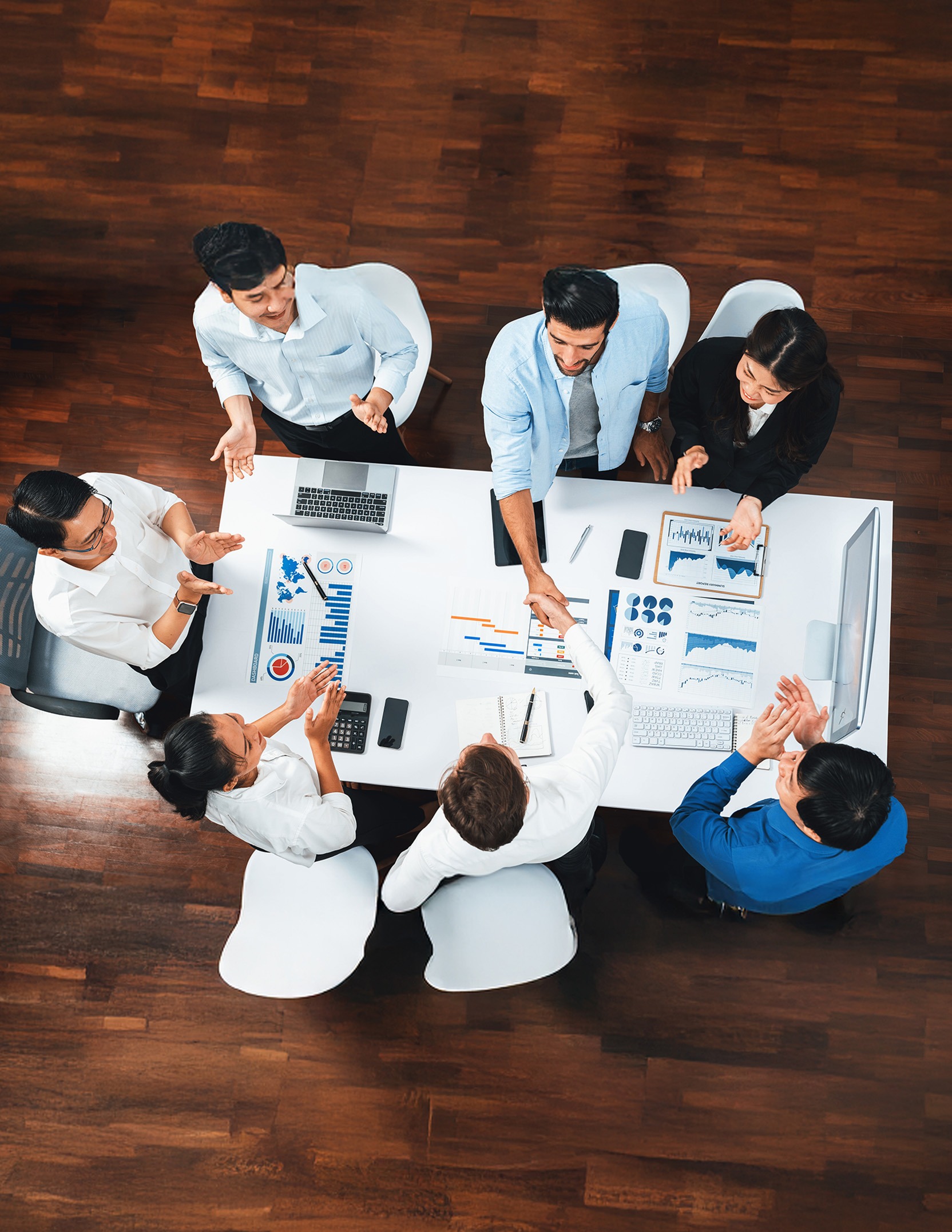 Consulting team collaborating on assessment and roadmap planning to optimize business workflows.